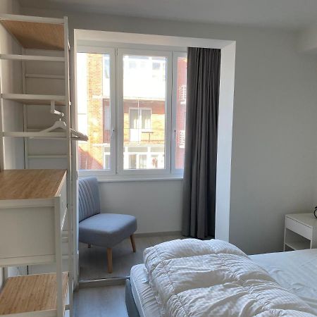 Ruim En Lichtrijk Appartement Op 100M Van Zee Te Koksijde Eksteriør bilde