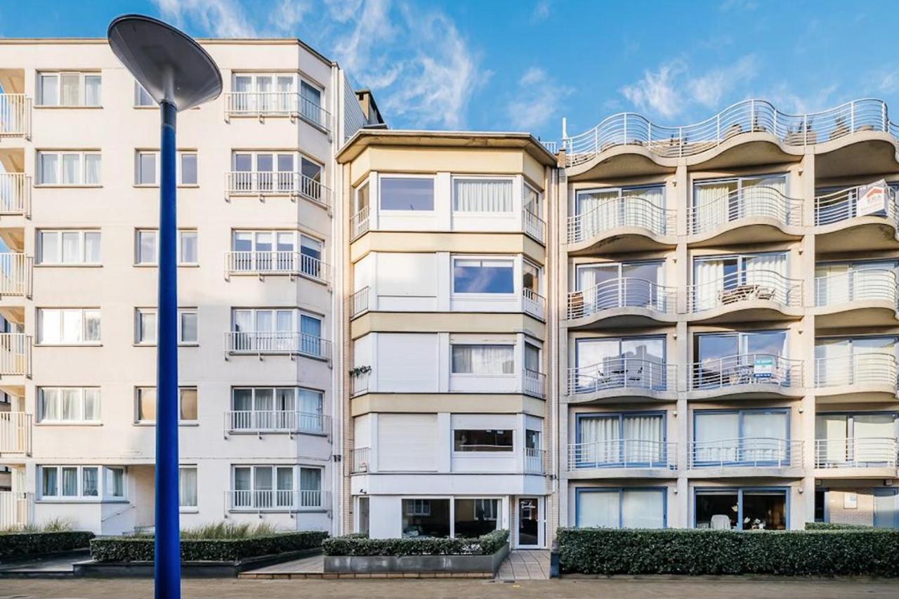 Ruim En Lichtrijk Appartement Op 100M Van Zee Te Koksijde Eksteriør bilde